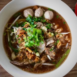 ก๋วยเตี๋ยว เนื้อตุ๋น