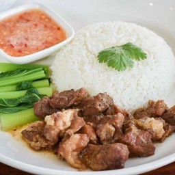 ข้าวหมูตุ๋น