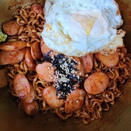 มาม่ารสไก่เผ็ดเกาหลี