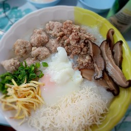 โจ๊กหมูเห็ดหอม