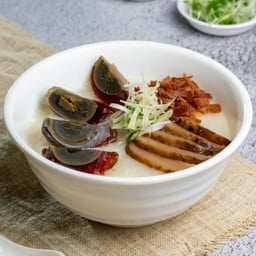 โจ๊กแฮมจินหวาและไข่เยี่ยวม้า