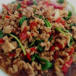 กระเพราหมูสับ