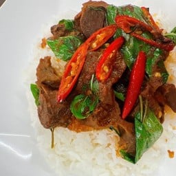 ผัดพริกแกงหมูตุ๋น
