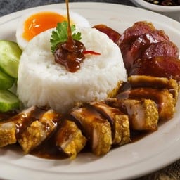 ข้าวหมูแดง - หมูกรอบ