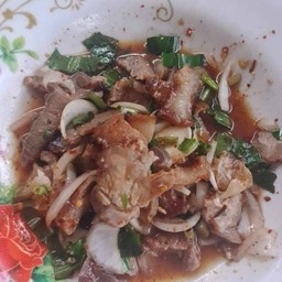 น้ำตกหมู