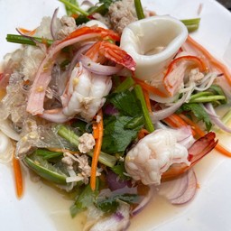 ยำวุ้นเส้นทะเล