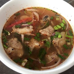 ต้้มแซ่บซี่โครงหมู