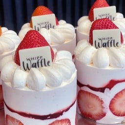 สตรอเบอรี่ช็อตเค้ก