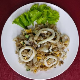 ก๋วยเตี๋ยวคั่วหมึก