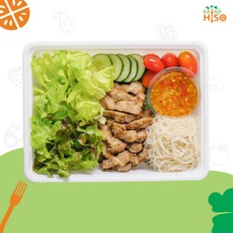 เส้นหมี่ข้าวกล้องหมูย่าง
