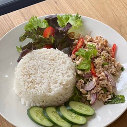 ข้าวลาบ อกไก่ Rice with minced chicken larb