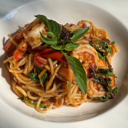 สปาเก็ตตี้พริกเผากุ้ง Spaghetti spicy roasted chili paste shrimp