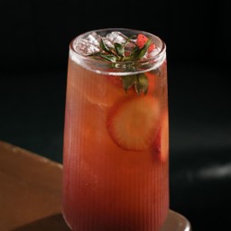 Earl Grey Strawberry Tea