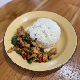 ข้าวกระเพราหมูชิ้น