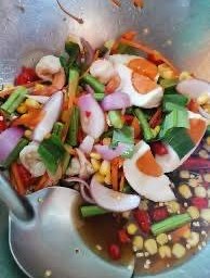 ยำข้าวโพดไข่เค็ม ปลาร้า