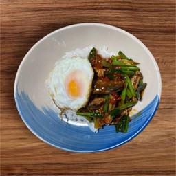 คะน้าปลากระป๋อง