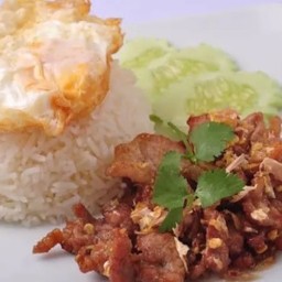 ร้านกะเพราเมืองขอนกังสดาล-สามเหลี่ยม