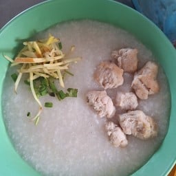 ร้านโจ๊กหน้าสวนกีฬารามอินทรา
