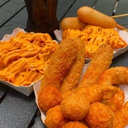 Friend Fried หลังมช ซอยยูนิลอฟ