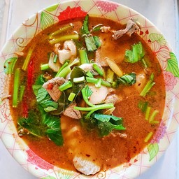 ต้มแซ่บเครื่องในหมู