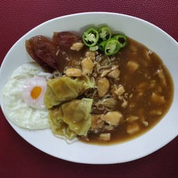 บะหมี่เกี๊ยวหน้าไก่กวางเจา