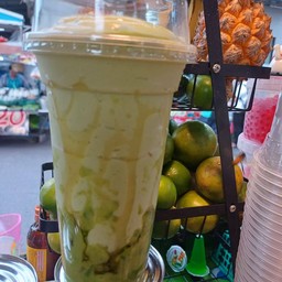 อโวคาโด้ปั่นนมสด