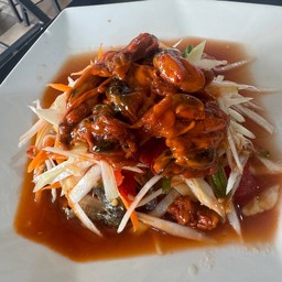 ตำหอยดอง