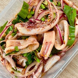 ลาบปลาหมึก