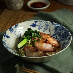 บะหมี่หมูแดงย่างถ่าน [ตั้งใจย่าง]