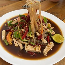 ตำเส้นเล็กหมูยอ