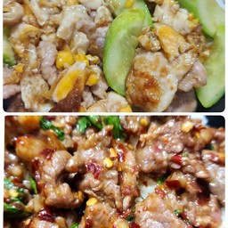 2x คู่หูความอร่อย กะเพราเนื้อวัว+ผัดแตงกวาหมูชิ้นใส่ไข่ ราดข้าวหอม