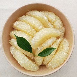 ส้มโอ ขาวน้ำผึ้ง