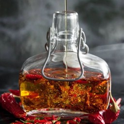 ชิลลี่ออยล์ Chilli Oil