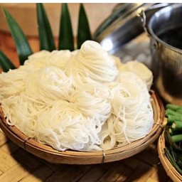 เส้นขนมจีนเปล่า