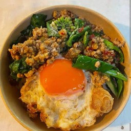 ข้าวคะน้าหมูสับ