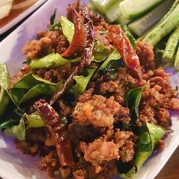 ลาบหมูทอด