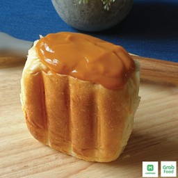 ปังไส้ทะลัก สังขยาชาไทย (1ชิ้น)