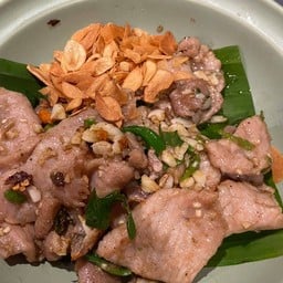 หมูผัดน้ำมันหอยร้านดัง