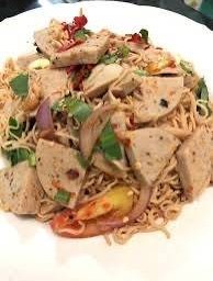 ตำมาม่าปูปลาร้าหมูยอ