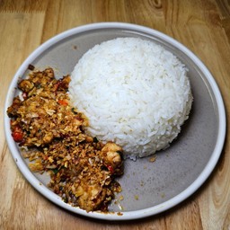 ข้าวผัดพริกเกลือเนื้อ