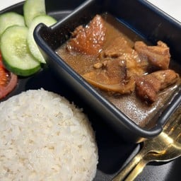 ข้าวซี่โครงหมูพะโล้ขลุกขลิก