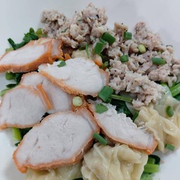 เกี๊ยวหมูแดงหมูสับ