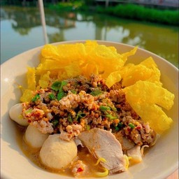 ก๋วยเตี๋ยวหมูต้มยำ