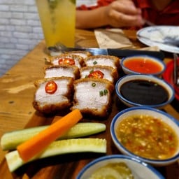 GINGER FARM kitchen at Wooden house (พุทธมณฑลสาย 1) kitchen at Wooden house (พุทธมณฑลสาย 1)