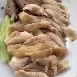 ไก่ต้มสับใส่เครื่องในเล็ก