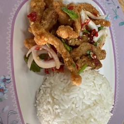 ข้าวยำไก่กรอบ