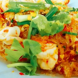 วุ้นเส้นผัดขี้เมา