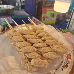 ลูกชิ้นปลาระเบิด