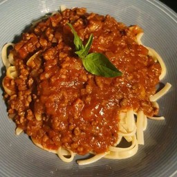 สปาเก็ตตี้ซอสเนื้อ