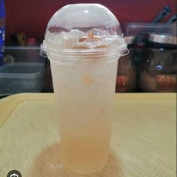 น้ำบ๊วยเย็นโซดา